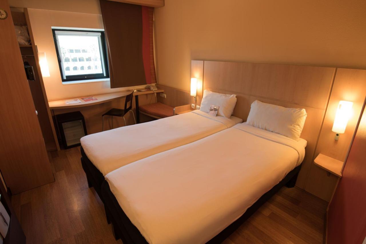 Отель Ibis Константина Экстерьер фото