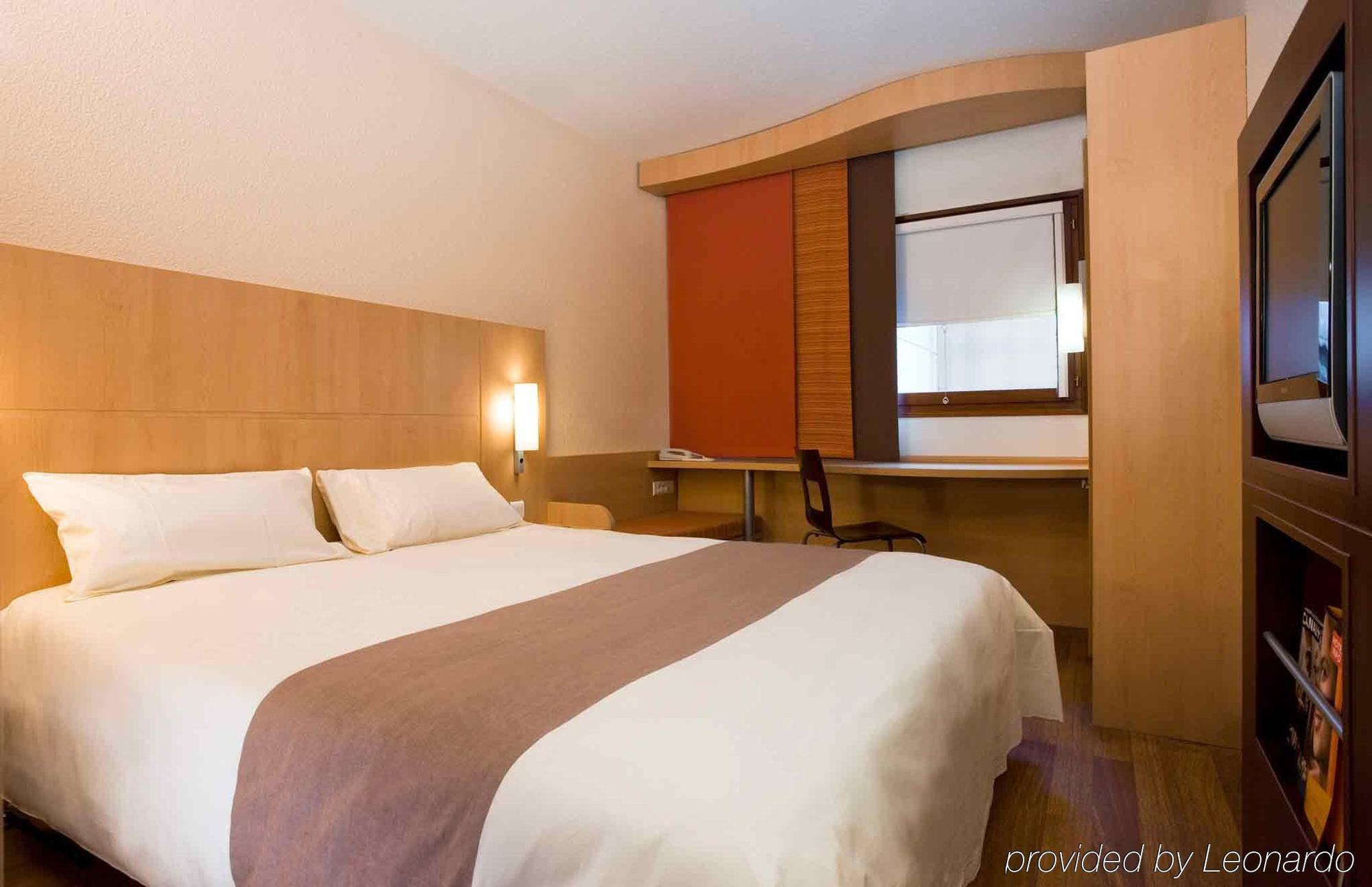 Отель Ibis Константина Экстерьер фото